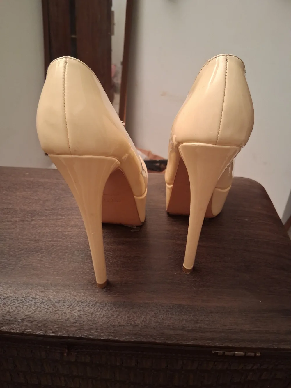 Classic Women's Platform Pumps in Pale Yellow - Designer Style